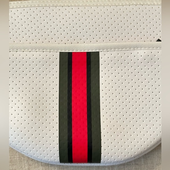 HAUTE SHORE White and Red Crossbody Bag - Picture 4 of 4